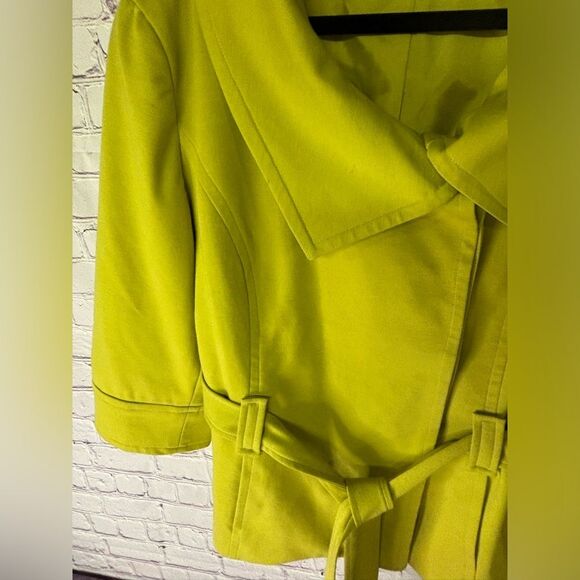 Sandro Sportwear Lime Green 3/4 Sleeve Belted Button Trench coat Jacket Size  L - Picture 3 of 9